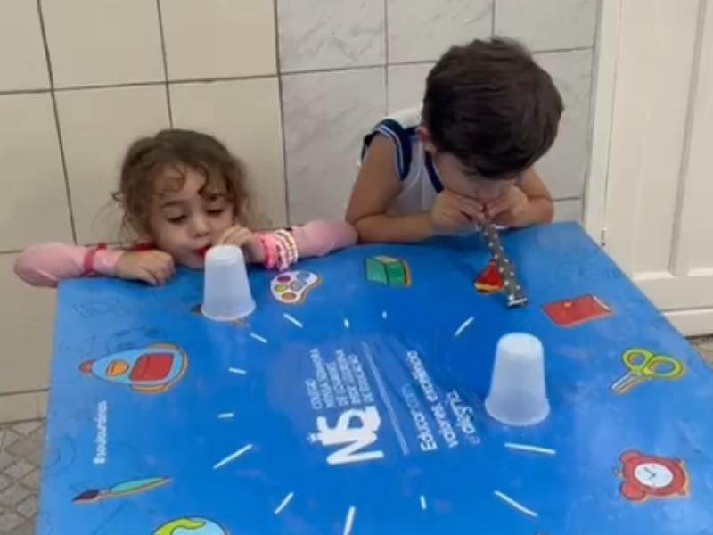 Soprando com a língua de sogra